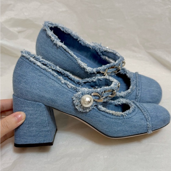 Miu Miu Denim Mary Jane Heels Size 35 Pearl Strap Blue - Picture 2 of 9